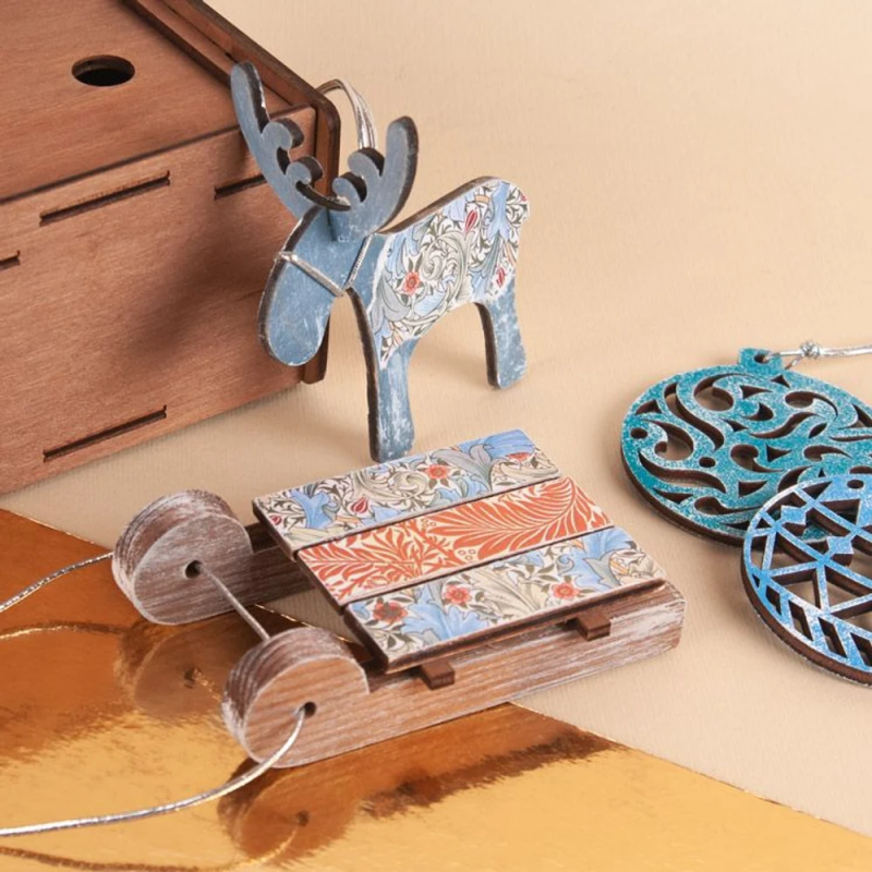 Купить корпоративные подарки на новый год 2024