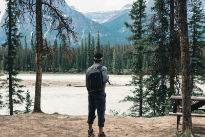 Антикражный рюкзак для ноутбука Swiss Peak из rPET AWARE™, 15