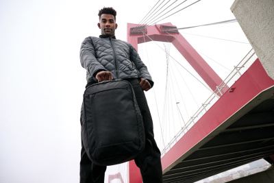 Рюкзак для ноутбука Swiss Peak Edin из rPET Aware™