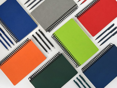 Ежедневник недатированный на спирали А5 "Agenda"