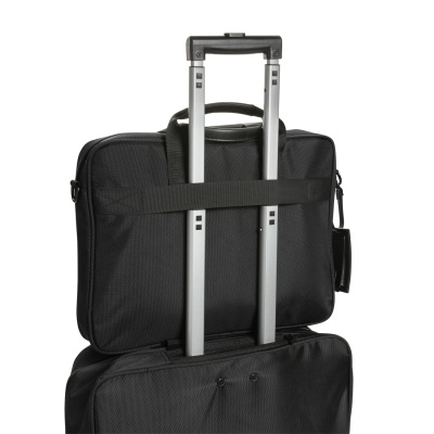 Сумка для ноутбука Swiss Peak Voyager из RPET AWARE™, 15