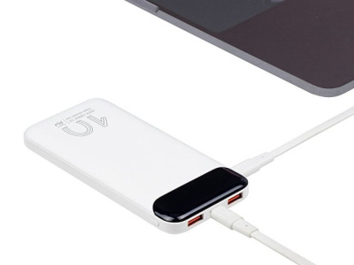 RIVACASE VA2540 (10 000mAh), QC/PD 20W внешний аккумулятор с дисплеем