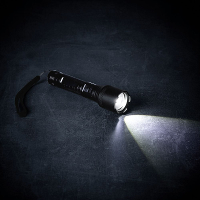 Фонарь аккумуляторный с фокусировкой луча FarSee