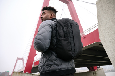 Рюкзак для ноутбука Swiss Peak Edin из rPET Aware™