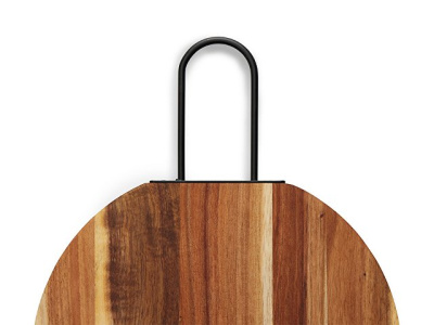 Деревянная круглая доска из акации с металлической ручкой "Кира"