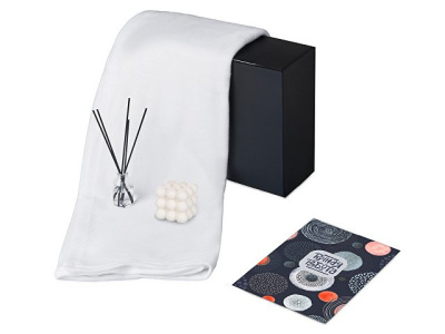 Подарочный набор с пледом, свечой и диффузором