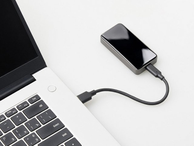 Внешний SSD диск с подсветкой гравировки  «Слэш»
