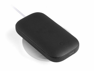 Внешний аккумулятор с беспроводной колонкой Powersound
