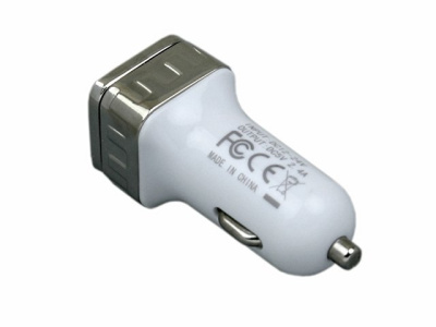 Автомобильная зарядка CC-03, 2 USB порта, квадратное основание для логотипа