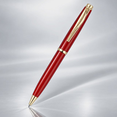 Ручка шариковая Pierre Cardin коллекция «ГАММА КЛАССИКА (GAMME CLASSIC)». Корпус - латунь с лакированным покрытием. Отделка и детали дизайна - сталь с позолотой. Цвет - красный. Упаковка E.